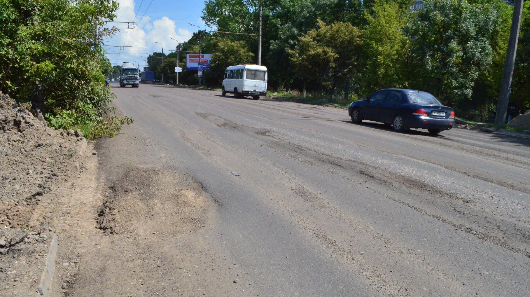 Ivano-Frankivsk: the repairs of Galytska street proceed night by night