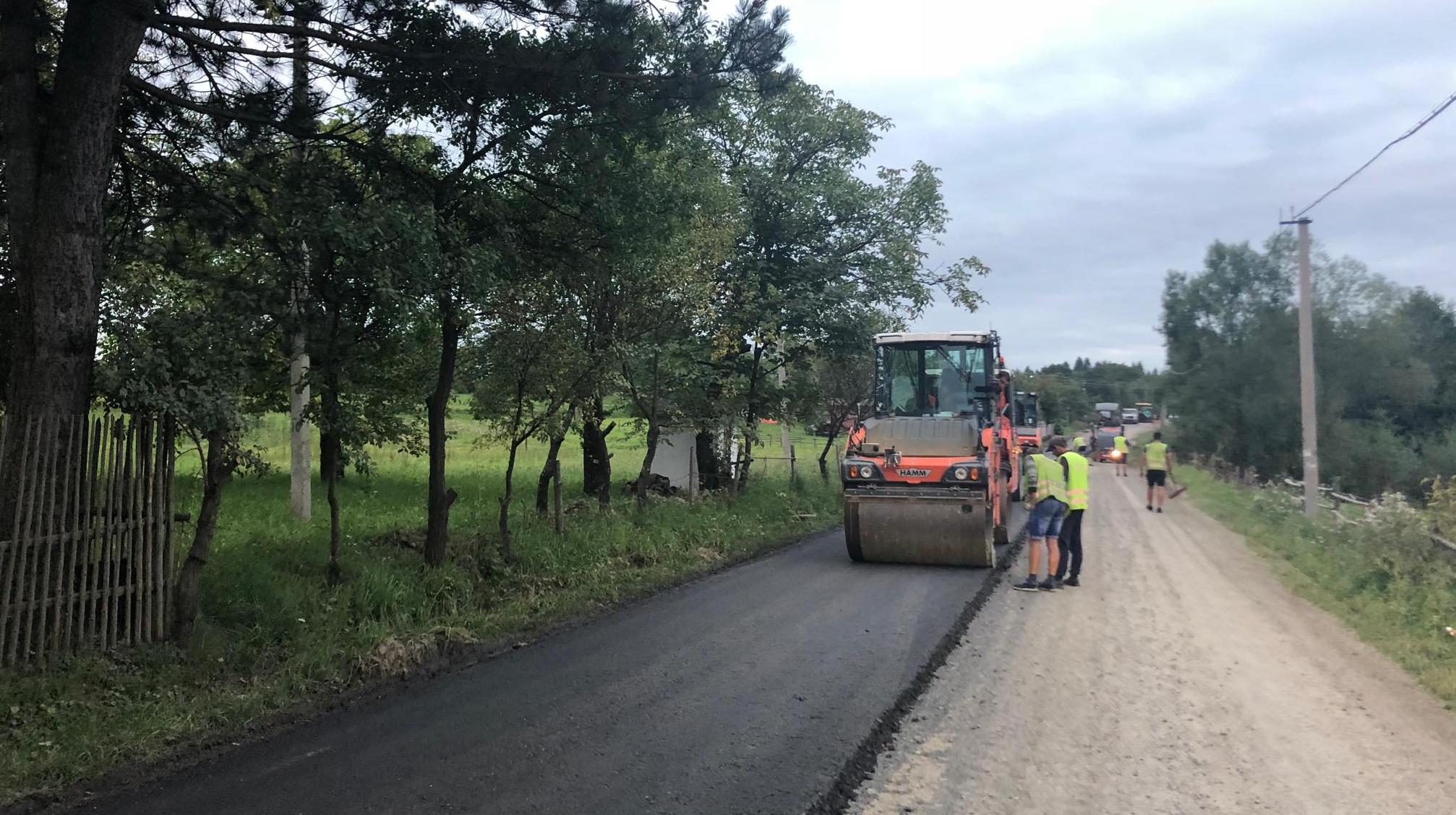 Yabluniv - Deliatyn road: repairs are underway