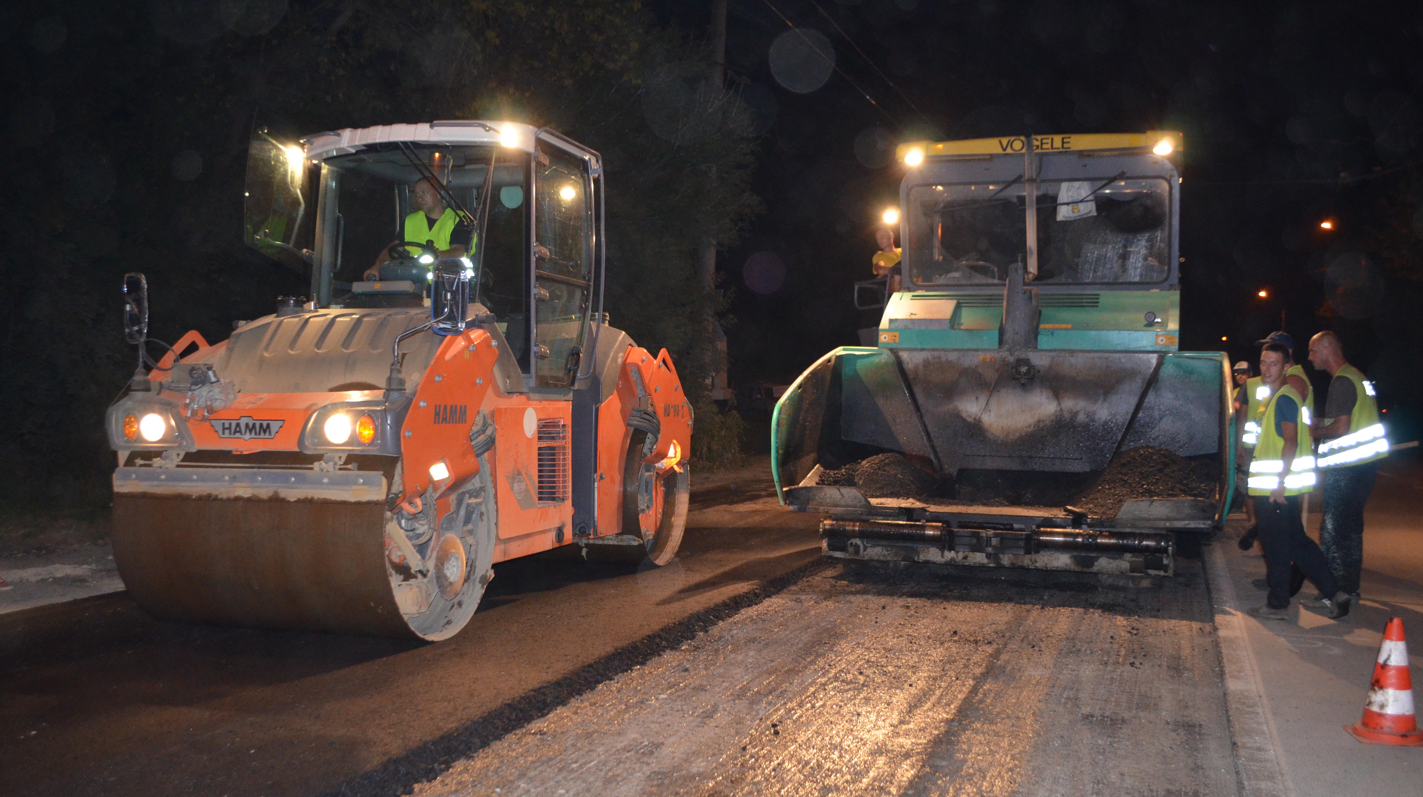 За ніч працівники ПБС заасфальтували 4 тисячі квадратних метрів дороги