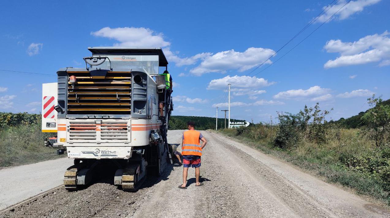 Капітальний ремонт дороги С-09-14-04 Озеряни — Делева