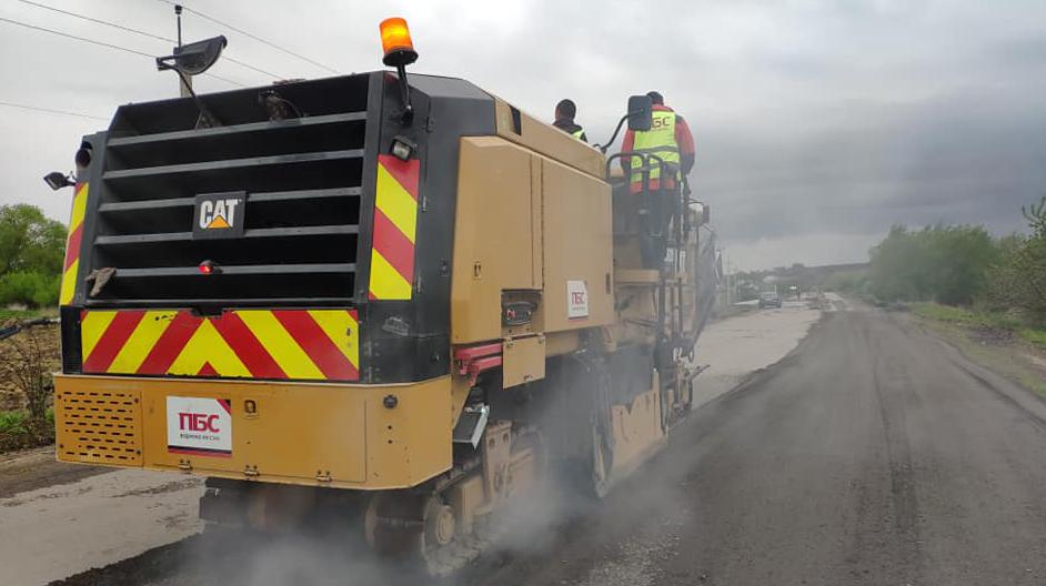 Repair of the international speedway M-12 Stryi - Znamianka is underway in Rohatyn region