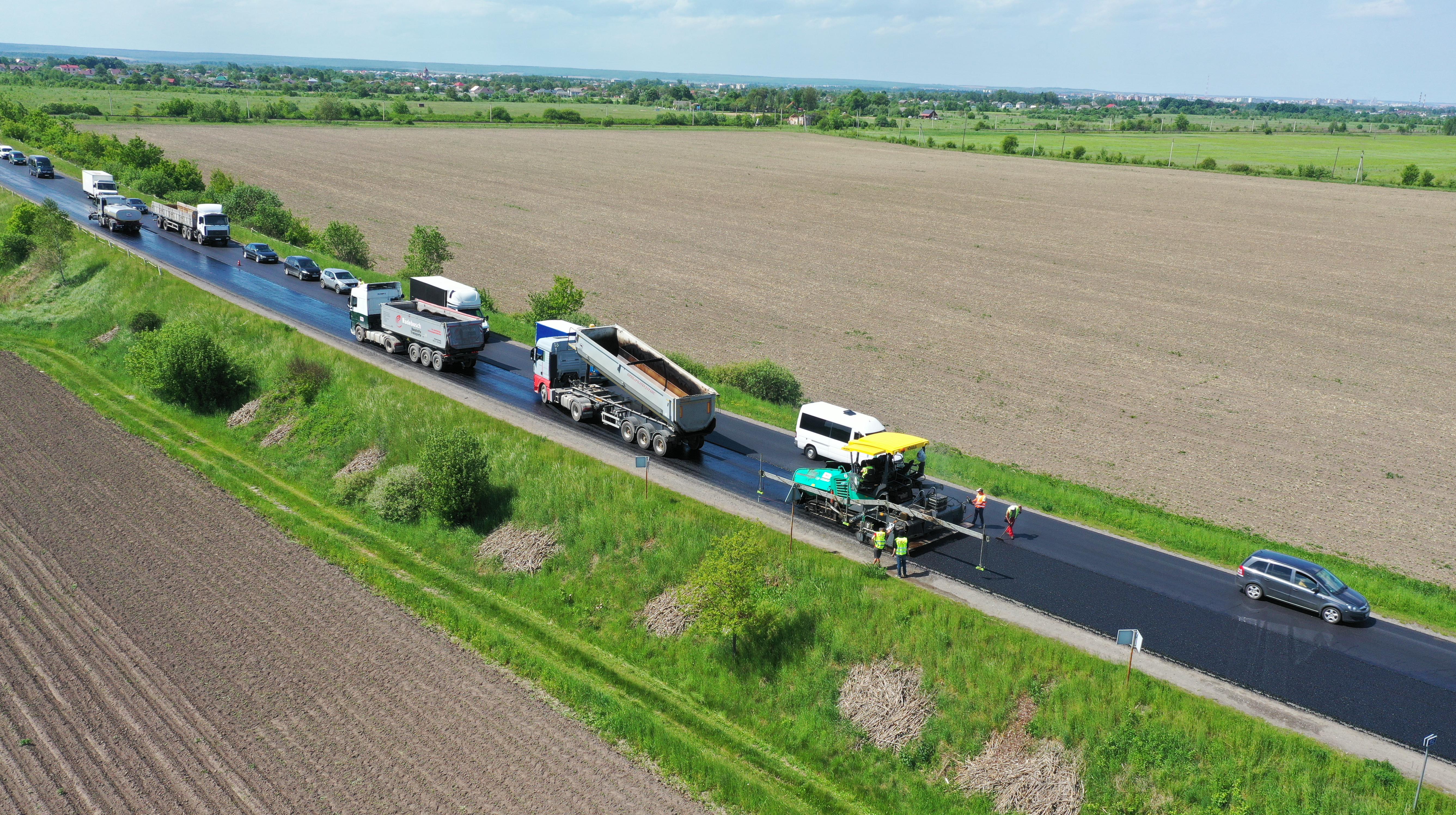 Pressing the upper SMA-15 layer at Cherniiv detour