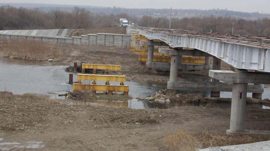 «ПБС» обещает новый мост через реку Быстрицу Солотвинскую возле с. Драгомирчаны уже до конца года