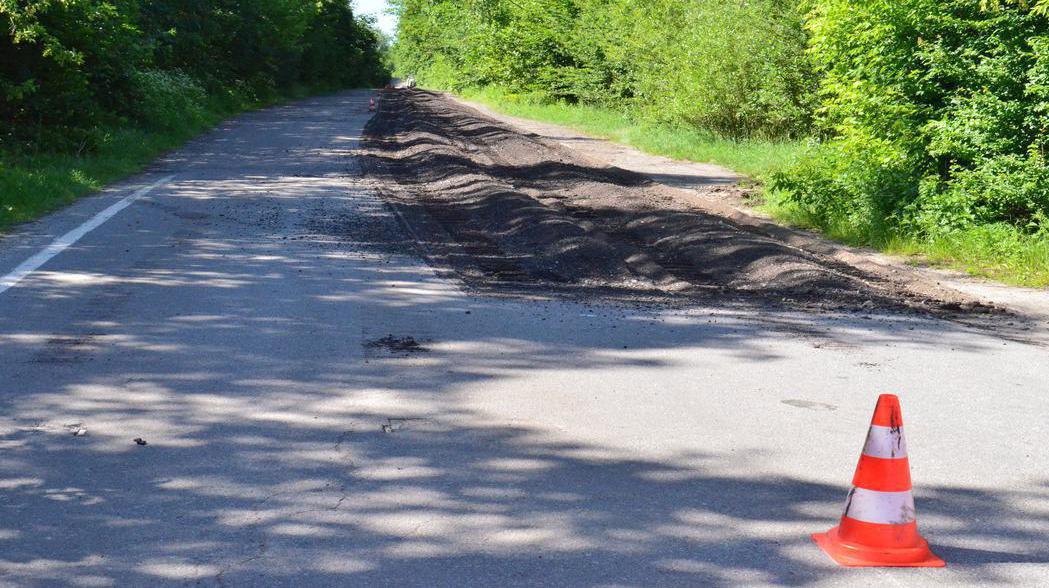"PBS" starts repairing the road to the village of Victoriv