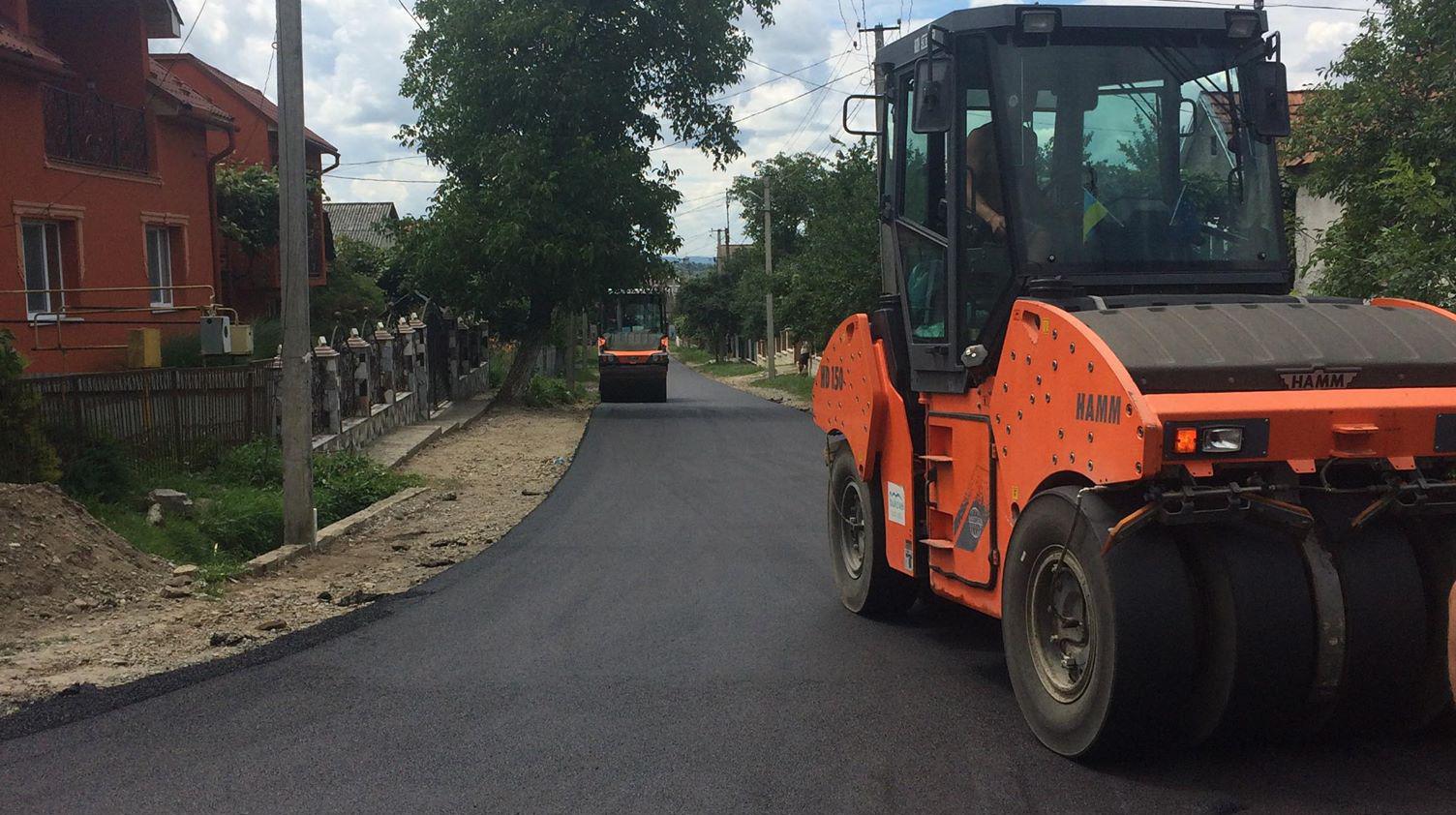 Улица Леси Украинки в селе Рокосово уже отремонтирована