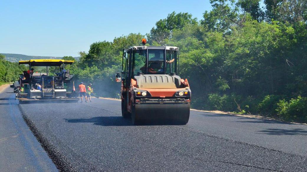 "PBS" is repairing a new road in Bukovyna