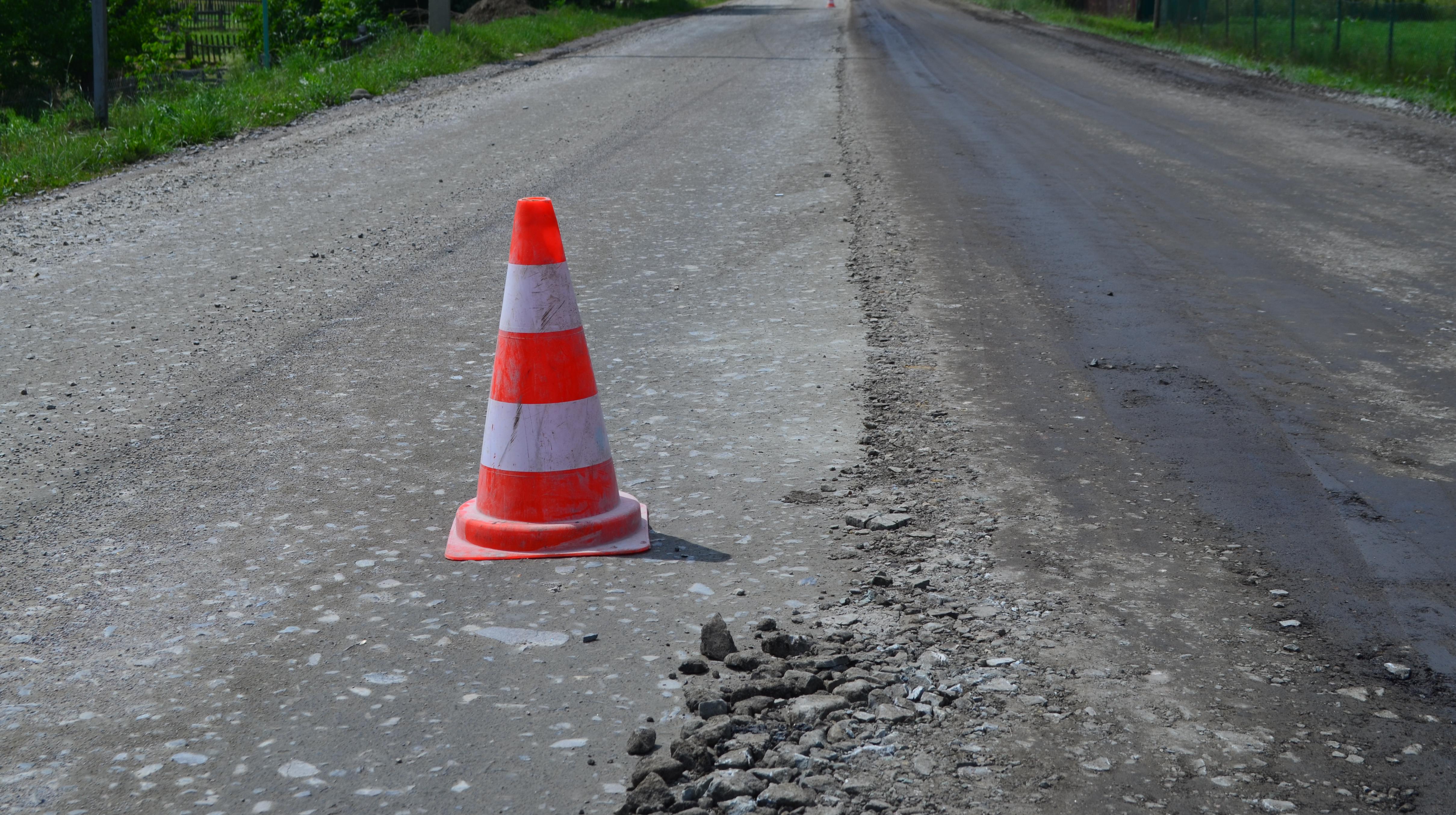 "PBS" is doing the cold regeneration of a road in Kryvorivnia